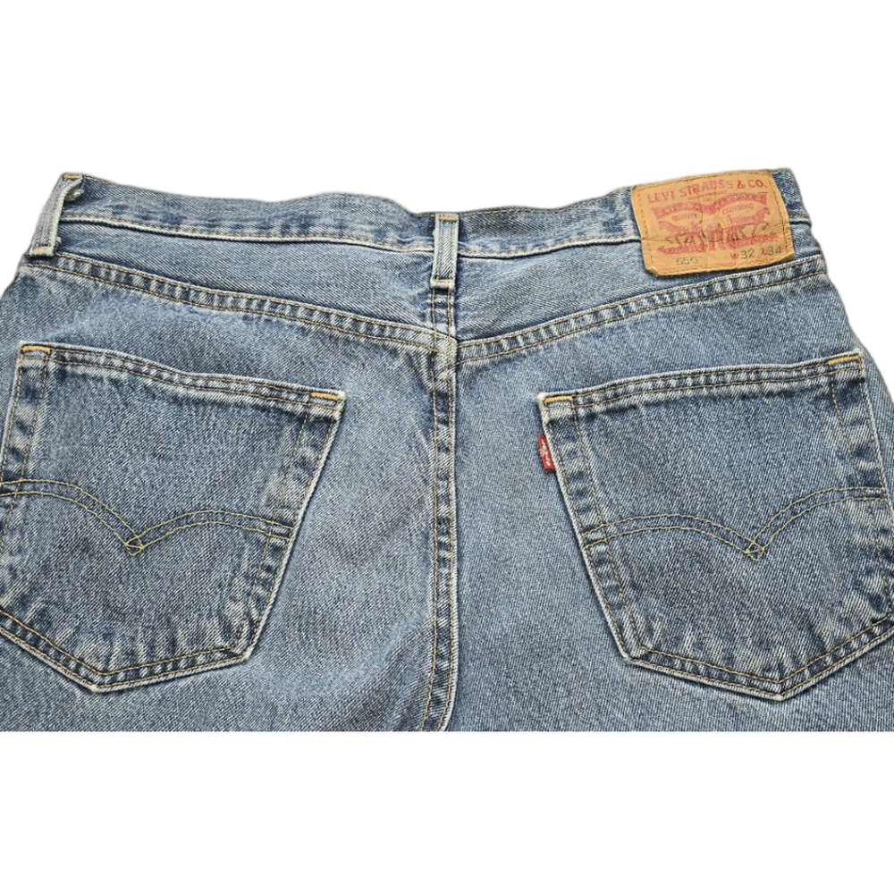 Levi’s 550 Relaxed Fit Jeans 32x34 Light Wash Blue Denim Classic Men’s - Picture 10 of 14